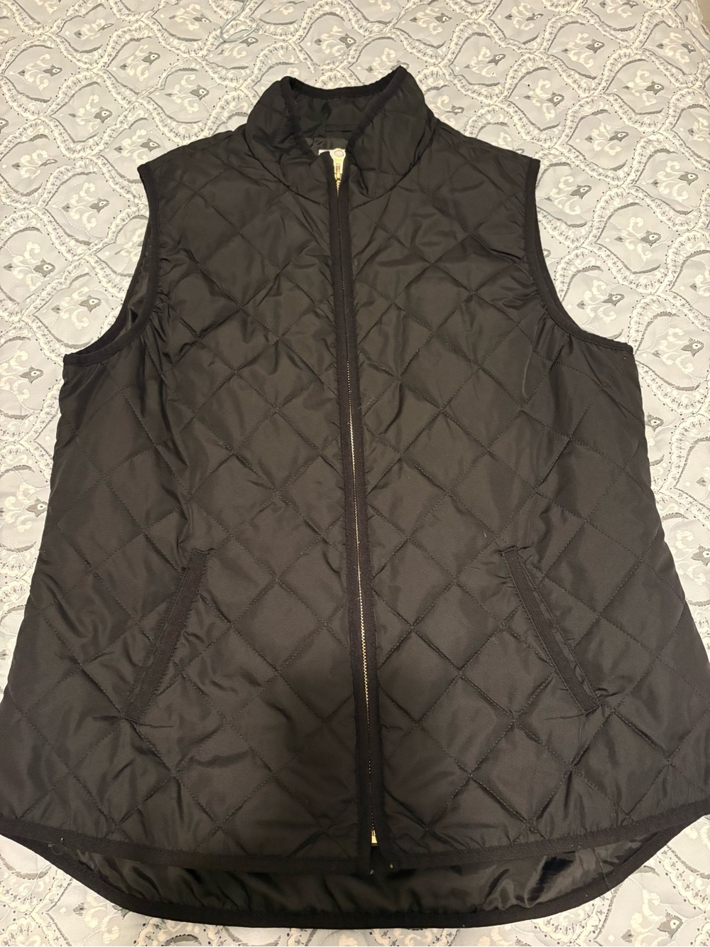 Old Navy Black Quilted Puffer Vest with Gold Zipper